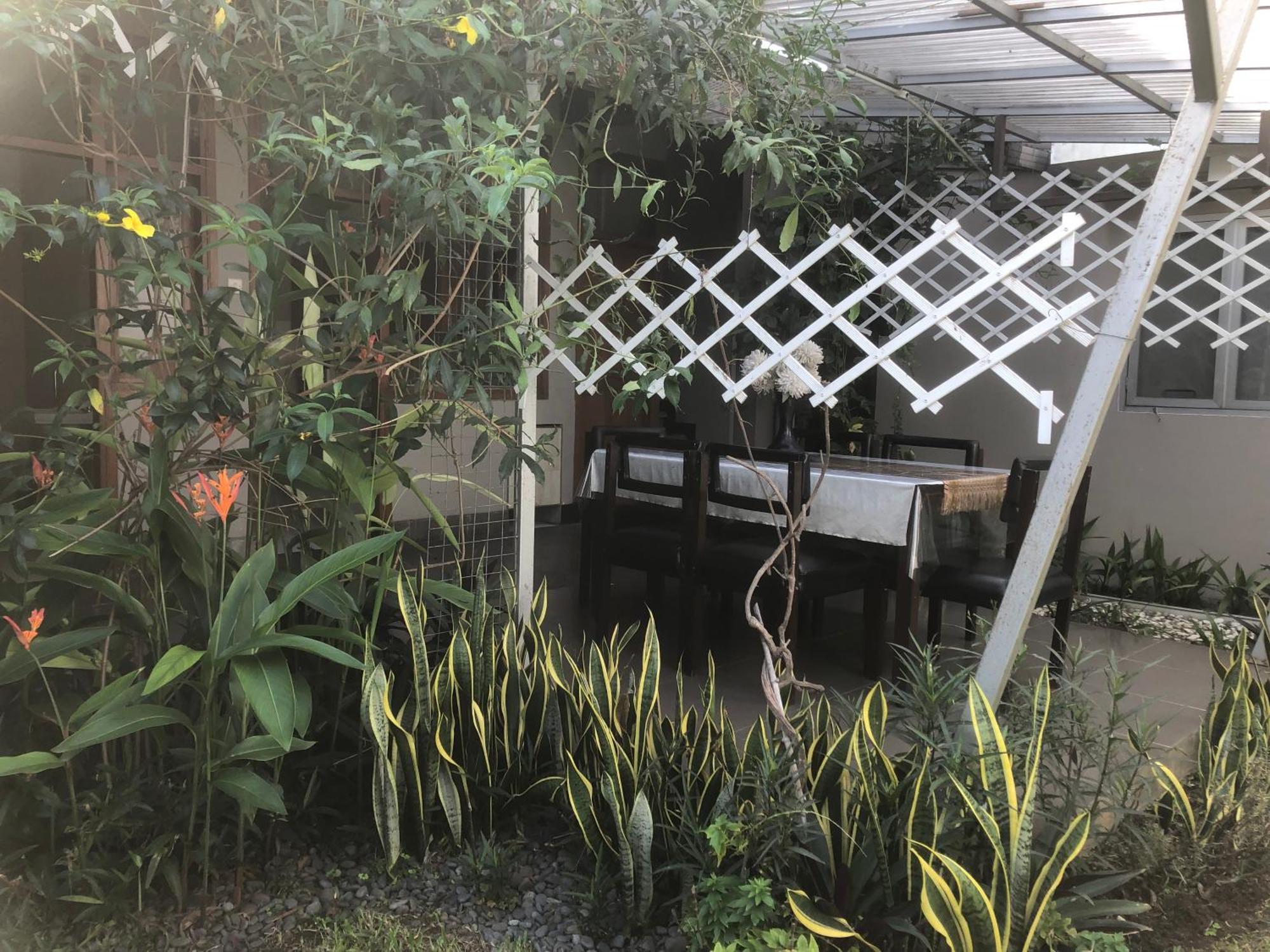 De Riau Guesthouse バンドゥン エクステリア 写真
