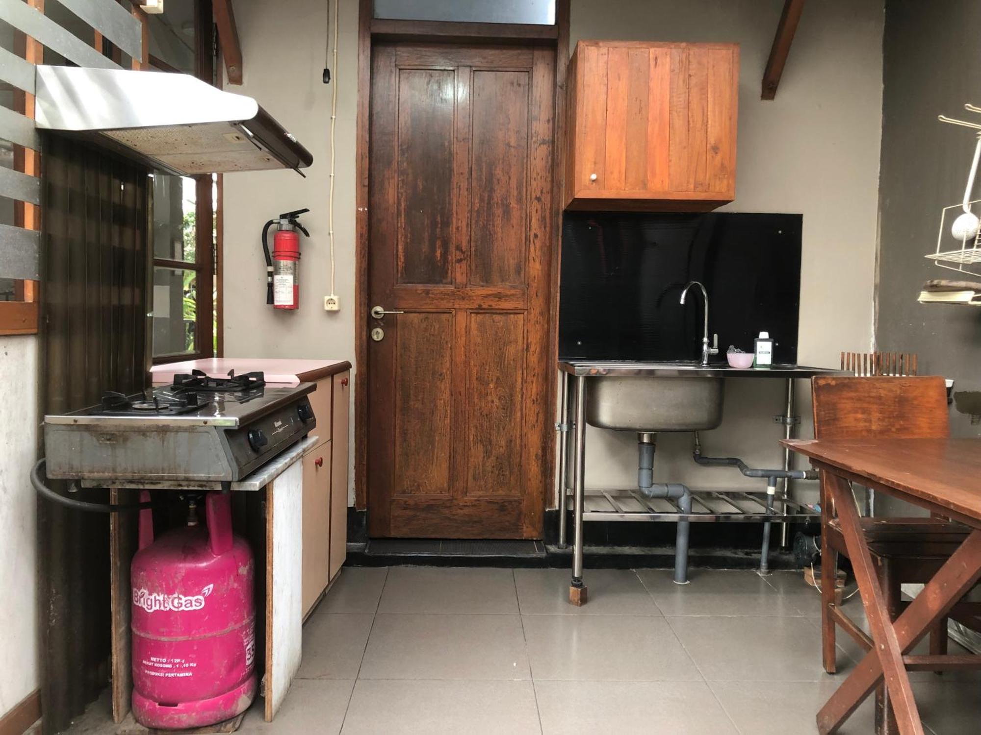 De Riau Guesthouse バンドゥン エクステリア 写真