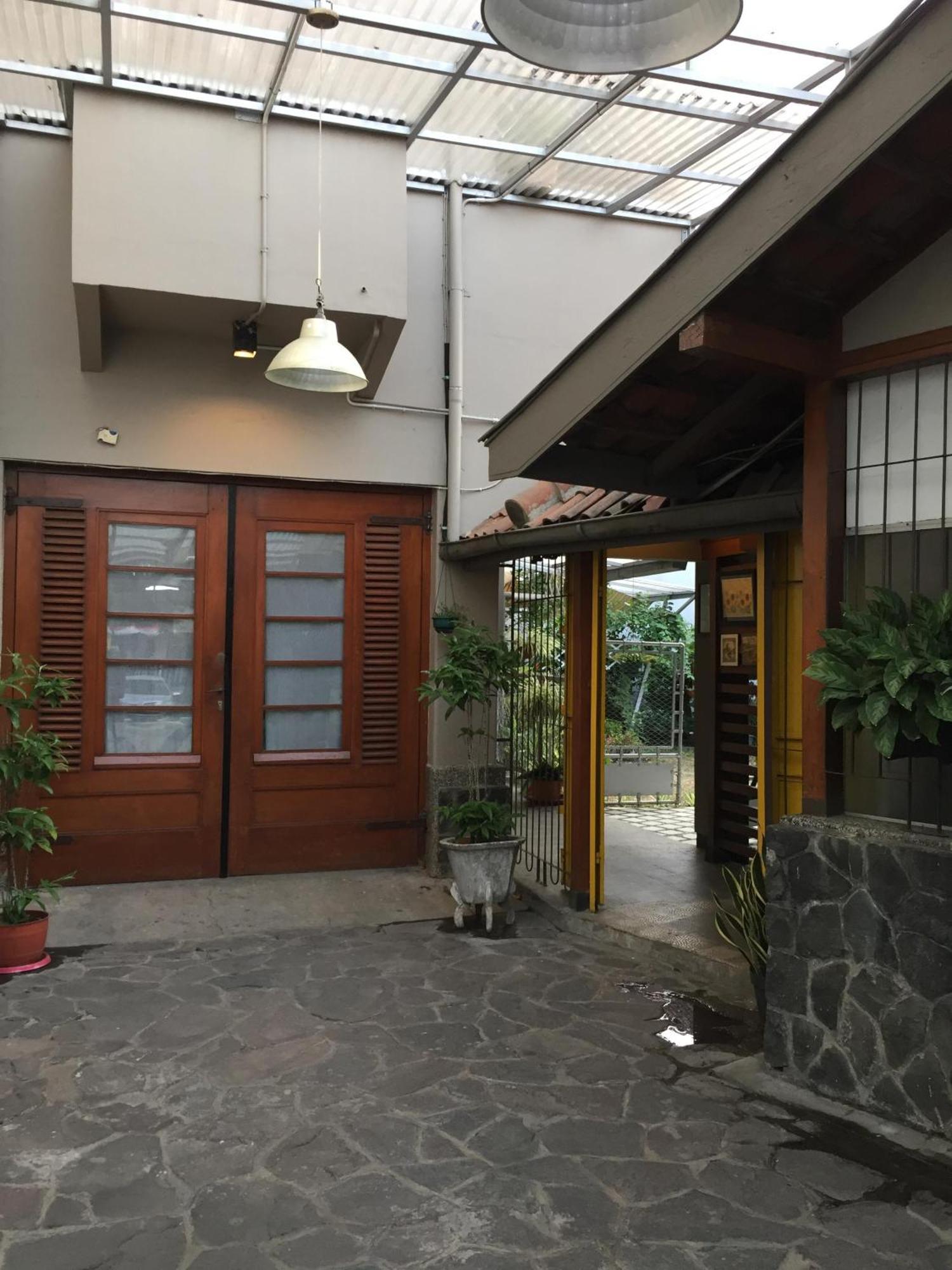 De Riau Guesthouse バンドゥン エクステリア 写真