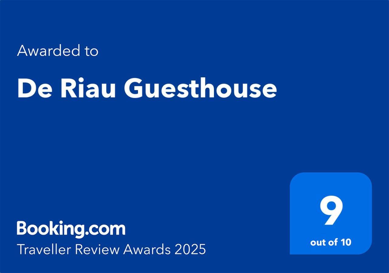 De Riau Guesthouse バンドゥン エクステリア 写真